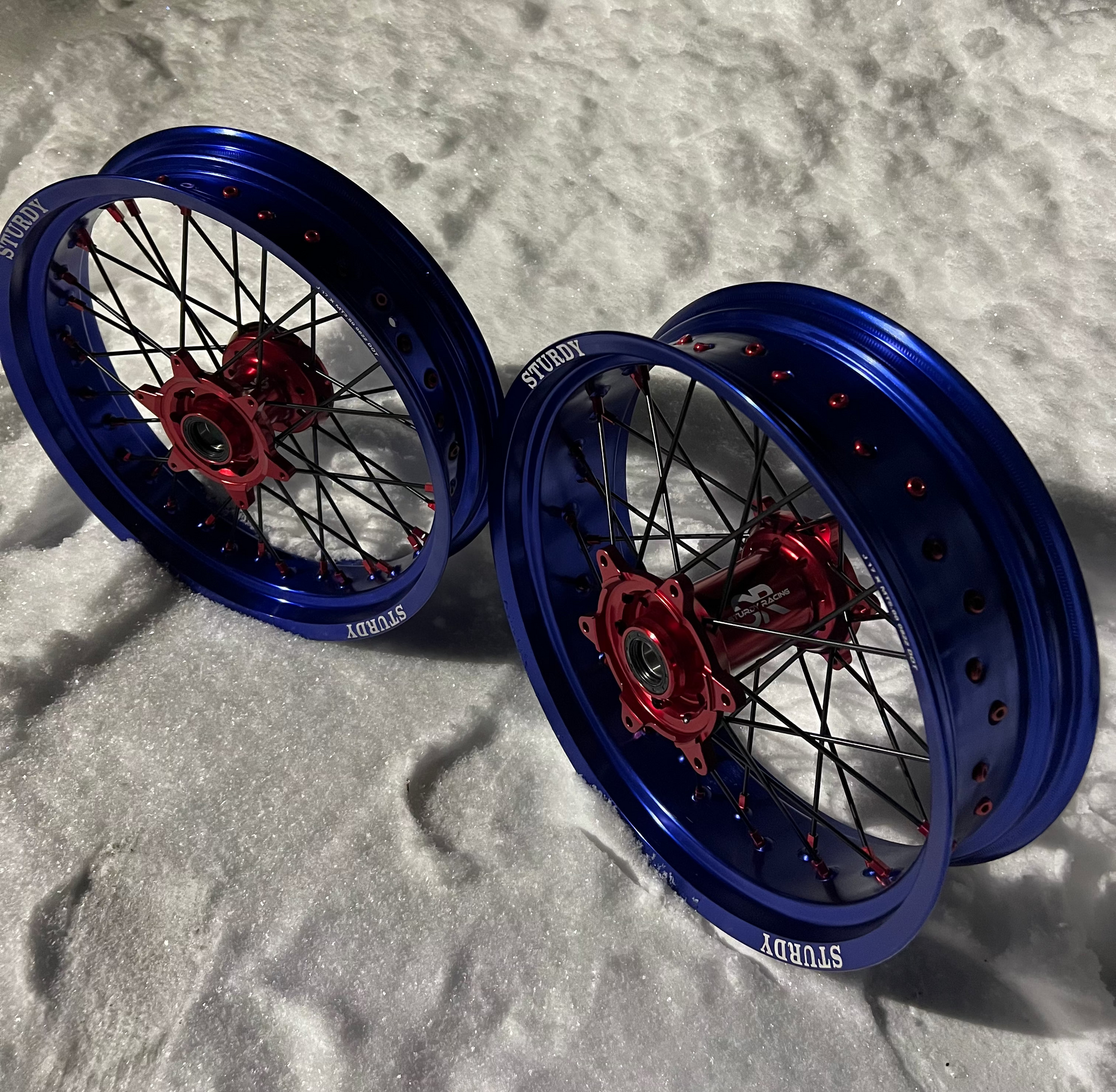 Custom Supermoto vanteet - Sturdy Racing