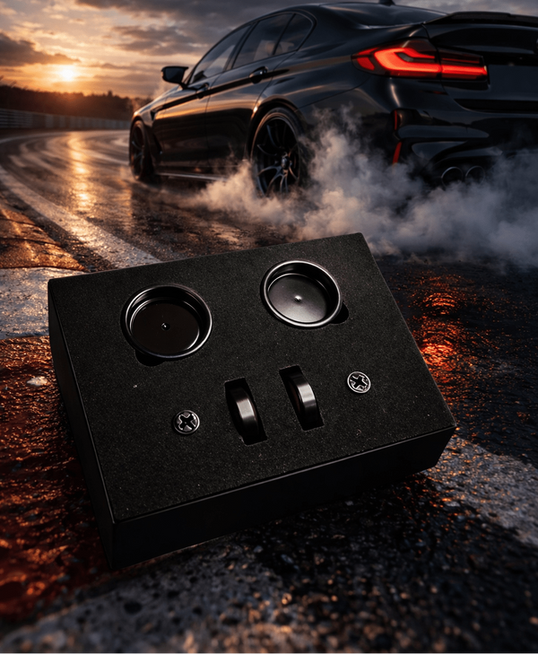 RacePlate – Magneettinen rekisterikilpiteline - Sturdy Racing